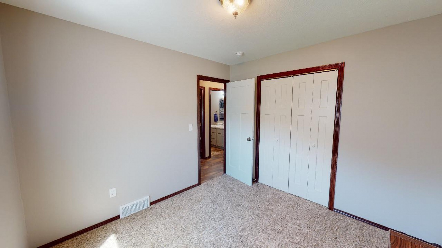 109 Lindsay Drive, Aurora, SD 57002