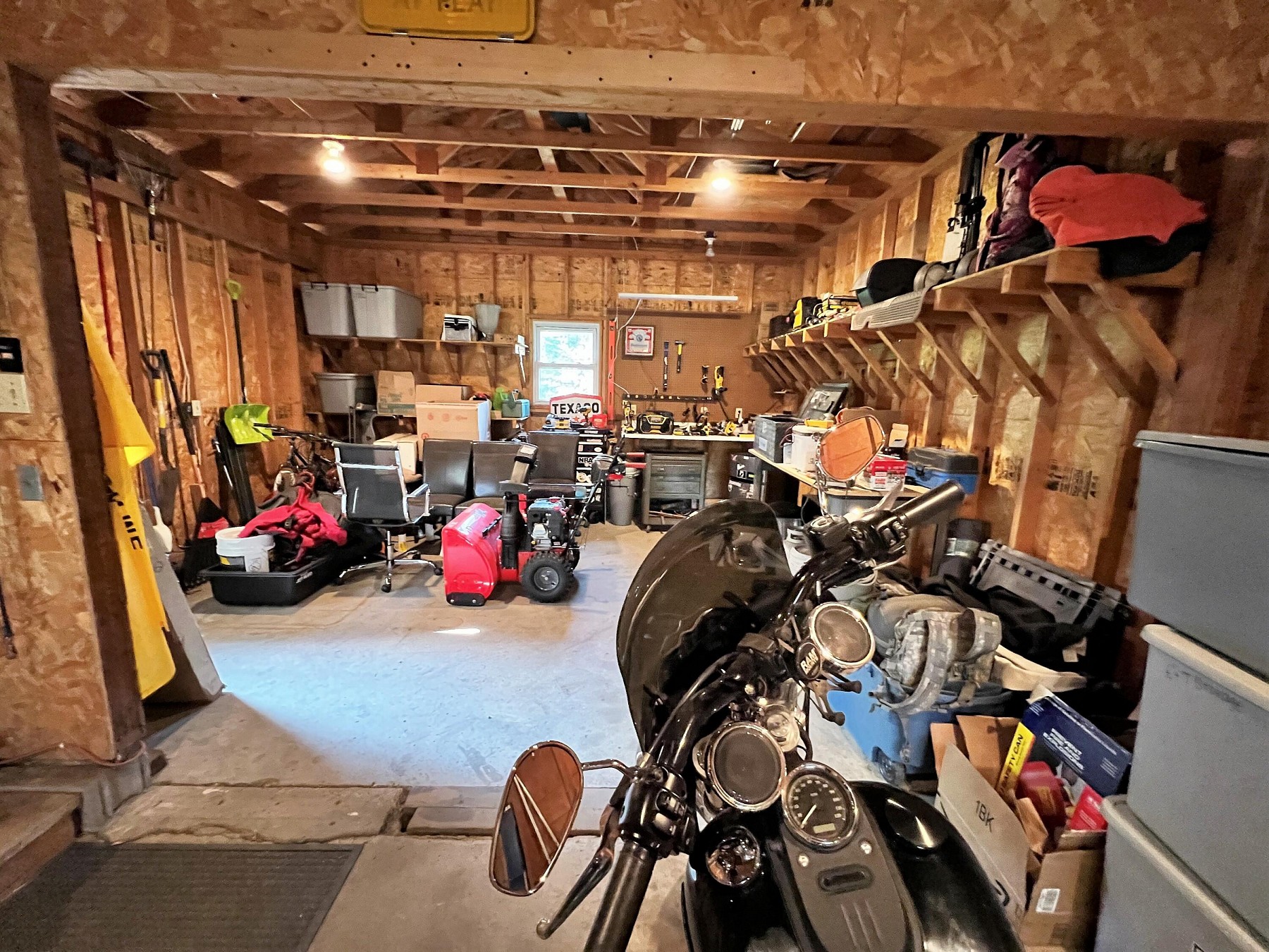 1400 Legeros Drive, Brookings, SD 57006