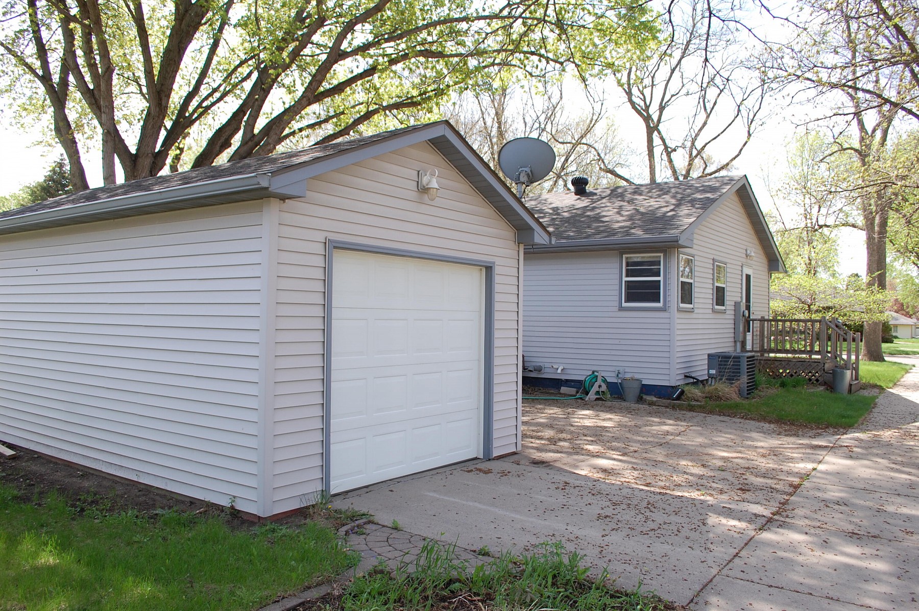 1401 3rd Street, Brookings, SD 57006