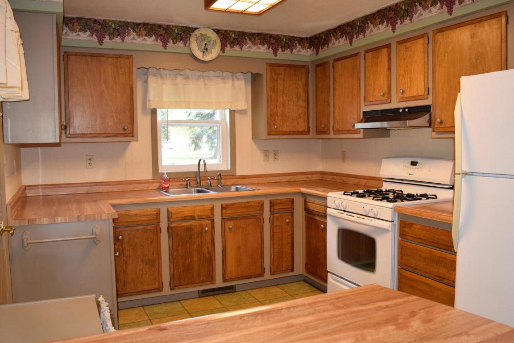 318 5th Avenue S, Brookings, SD 57006