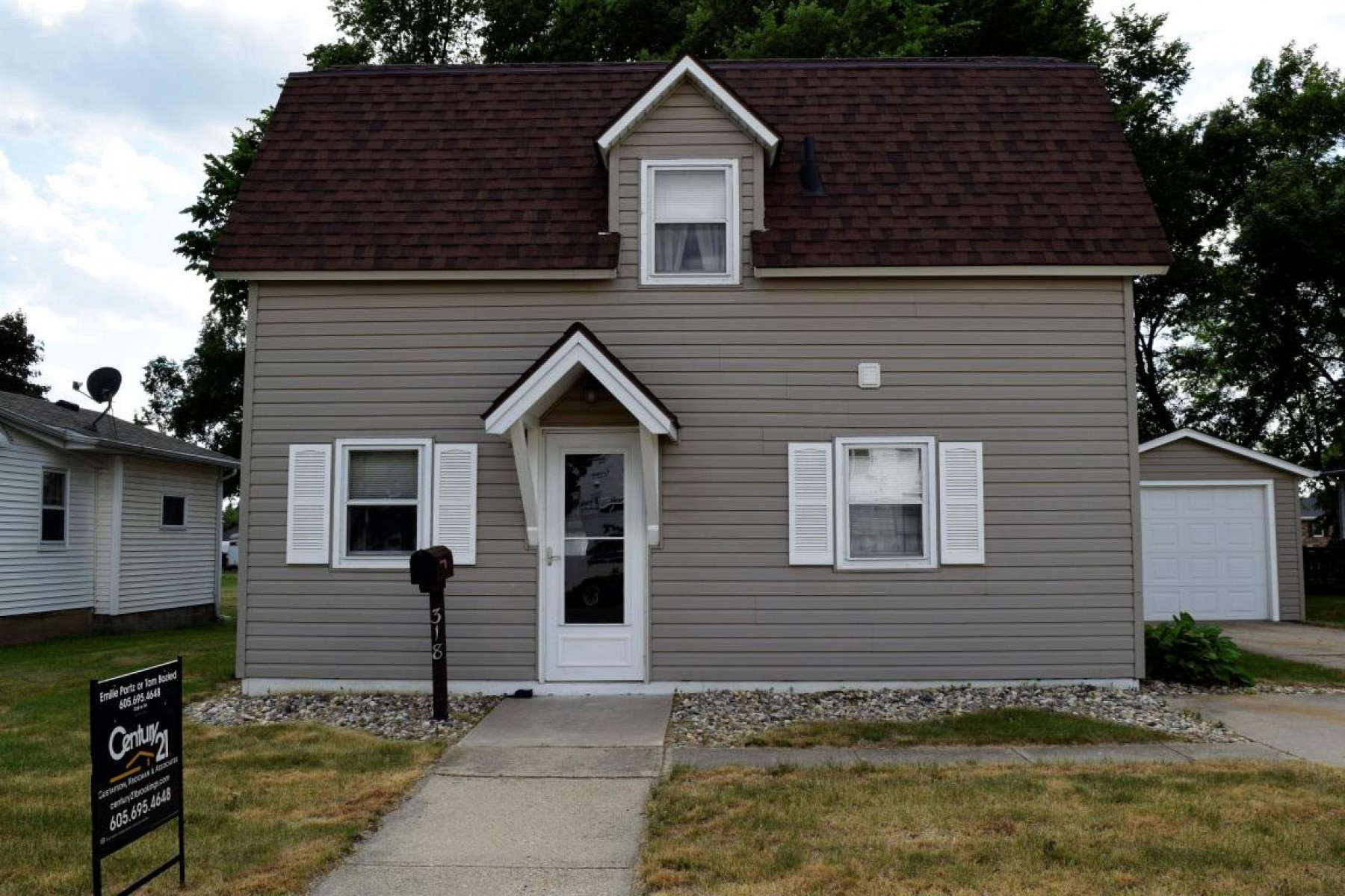 318 5th Avenue S, Brookings, SD 57006