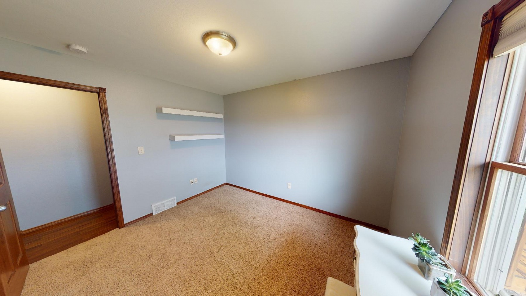 508 5th Street, White, SD 57276