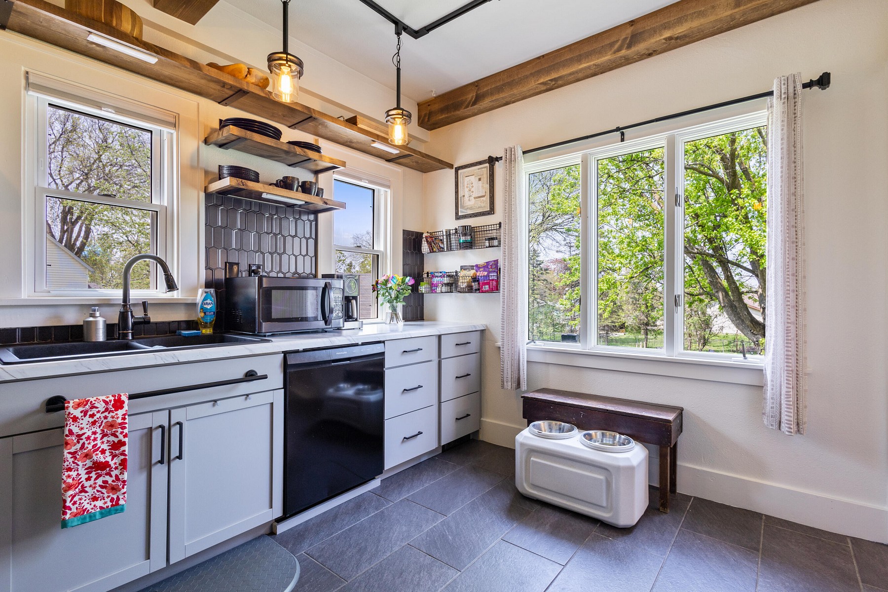 1329 3rd Street, Brookings, SD 57006