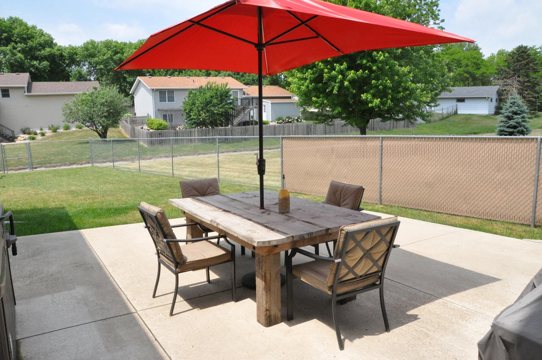 1304 Yorktown Circle, Brookings, SD 57006