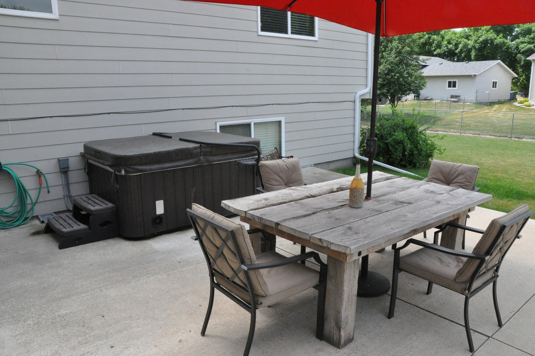 1304 Yorktown Circle, Brookings, SD 57006