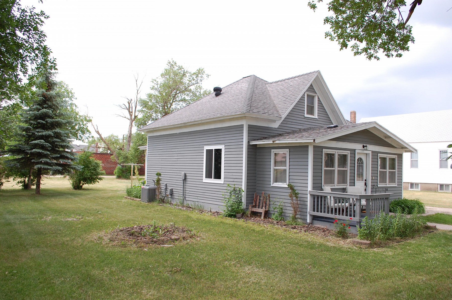 307 4th Street N, Estelline, SD 57234