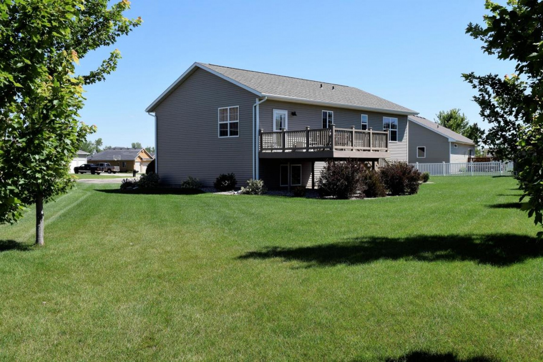 1820 Ranger Circle, Brookings, SD 57006