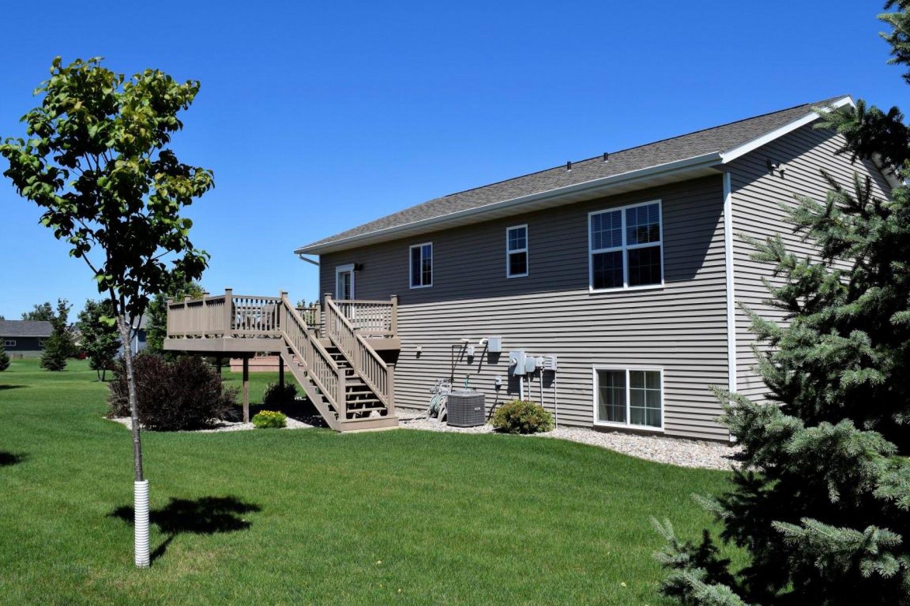 1820 Ranger Circle, Brookings, SD 57006