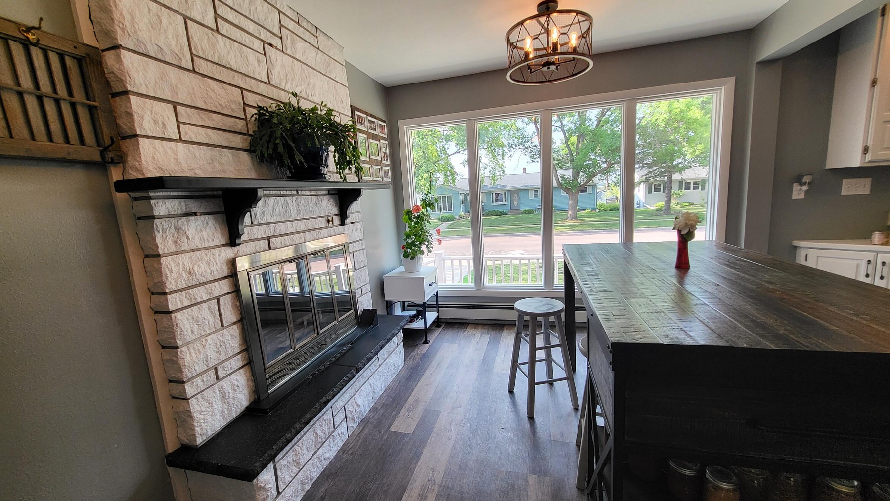 1044 Circle Drive, Brookings, SD 57006