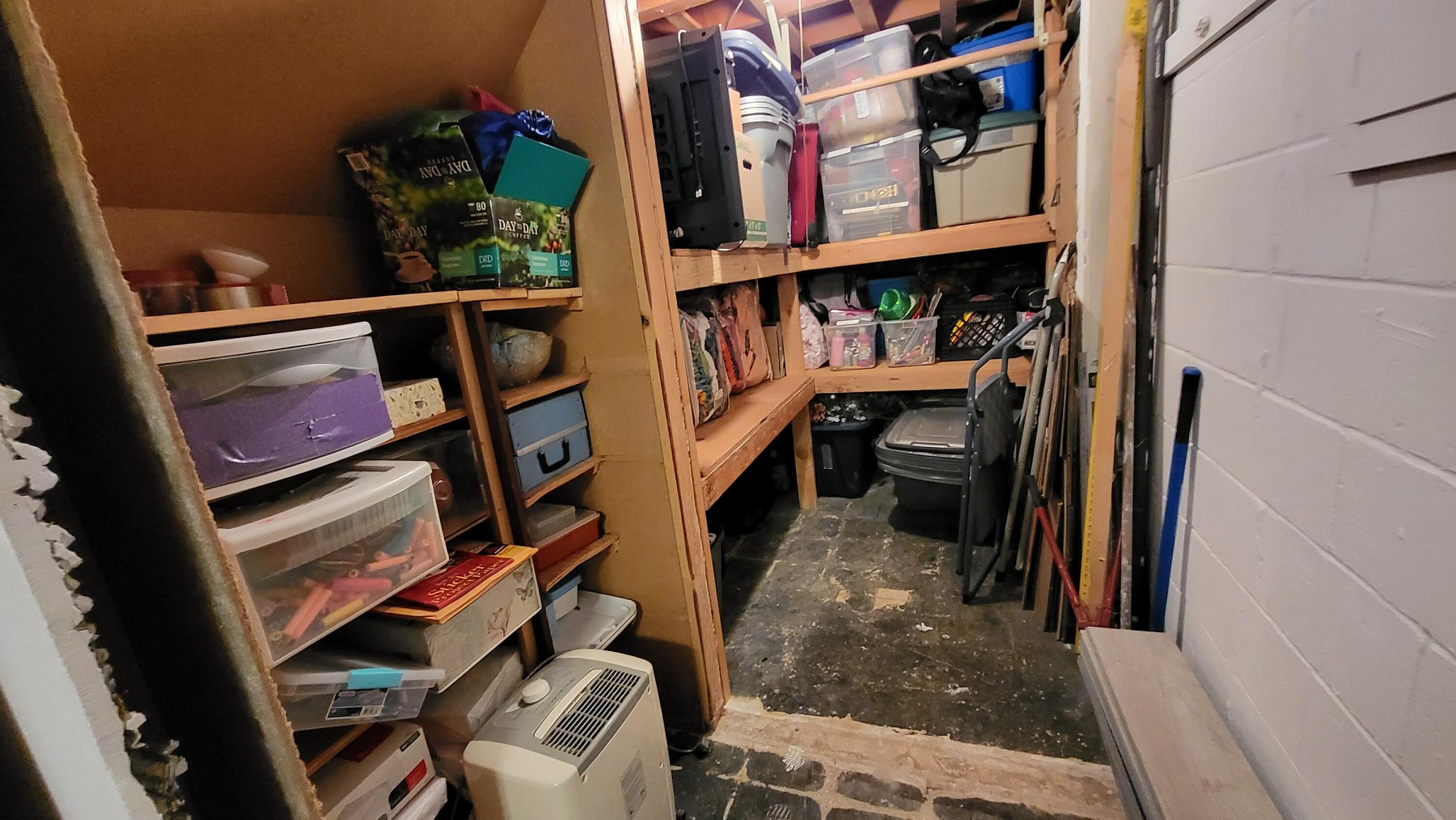 1044 Circle Drive, Brookings, SD 57006