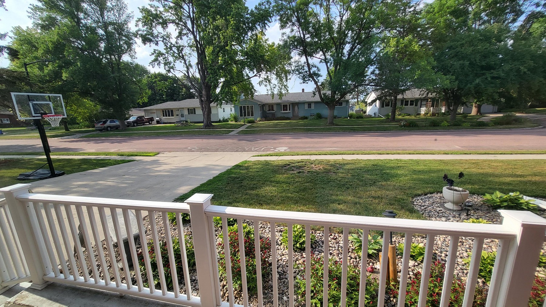 1044 Circle Drive, Brookings, SD 57006