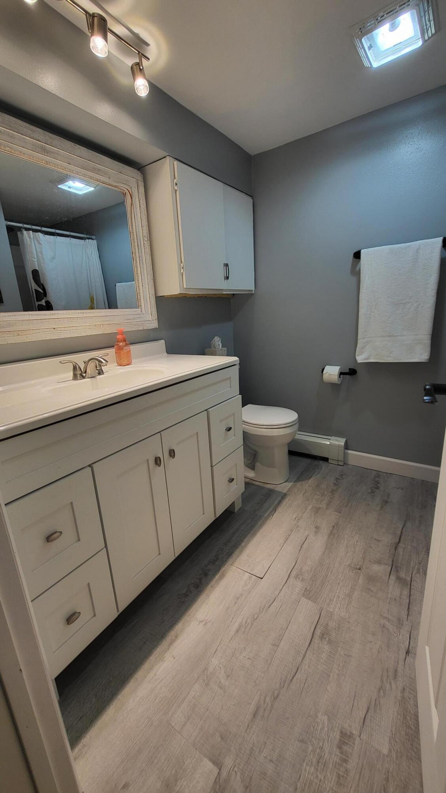 1044 Circle Drive, Brookings, SD 57006