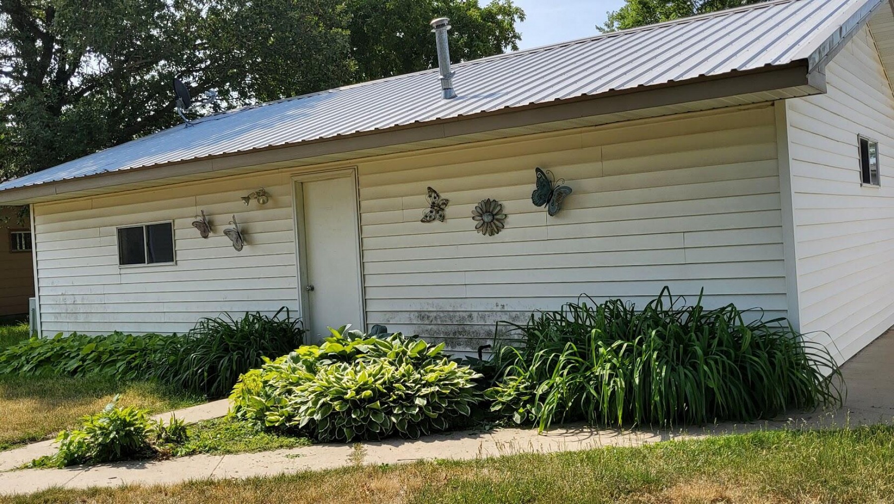 116 5th Street, Brookings, SD 57006