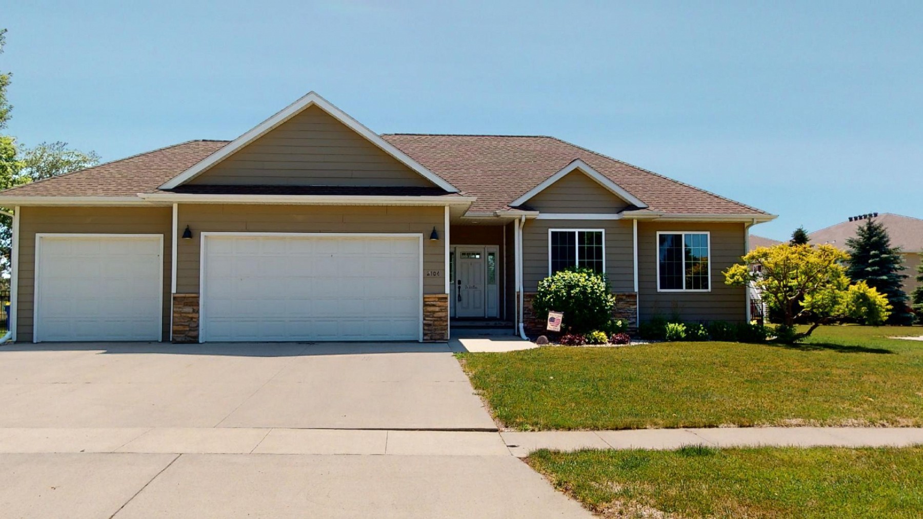 2104 Moriarty Drive, Brookings, SD 57006