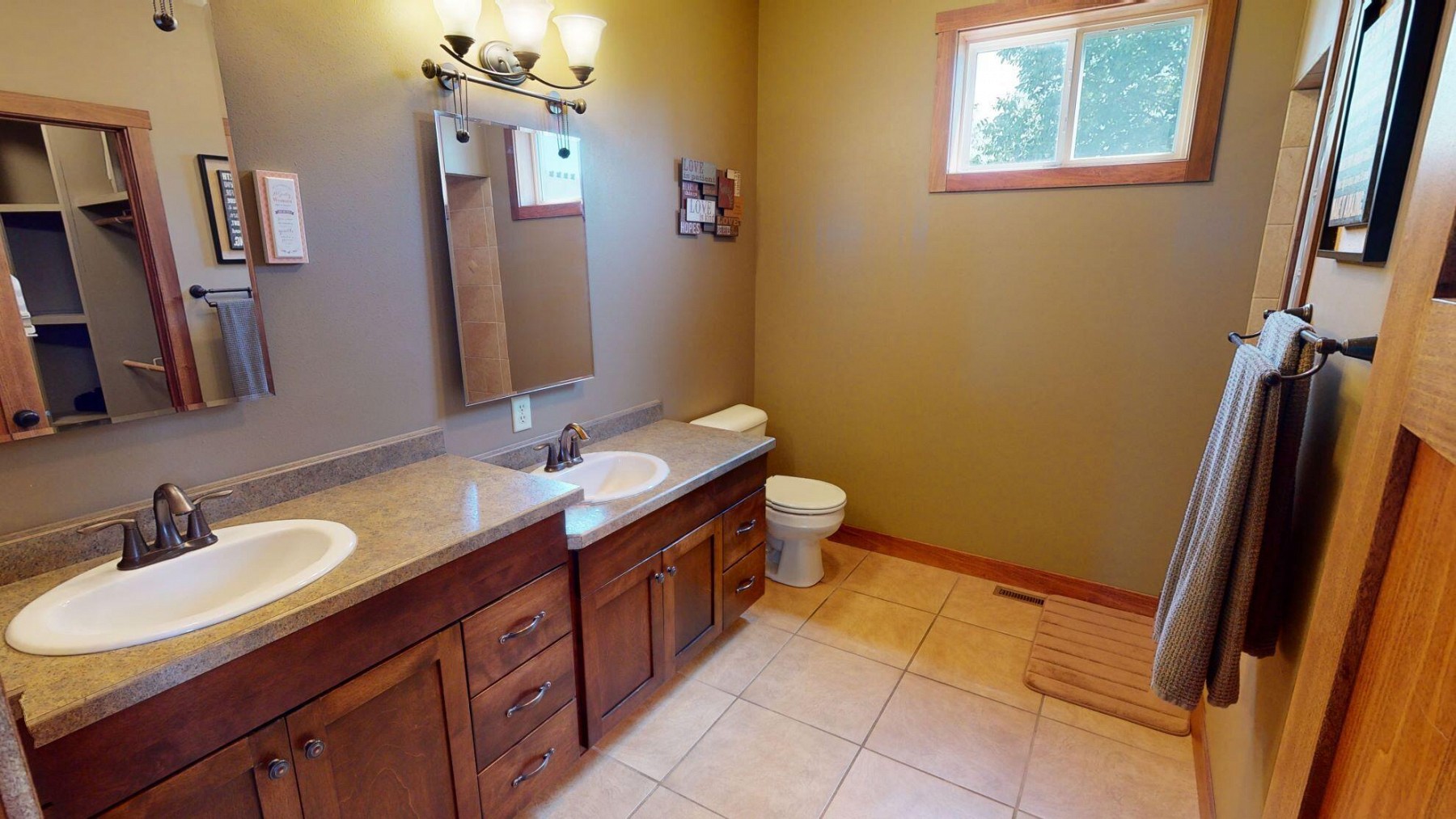 2104 Moriarty Drive, Brookings, SD 57006