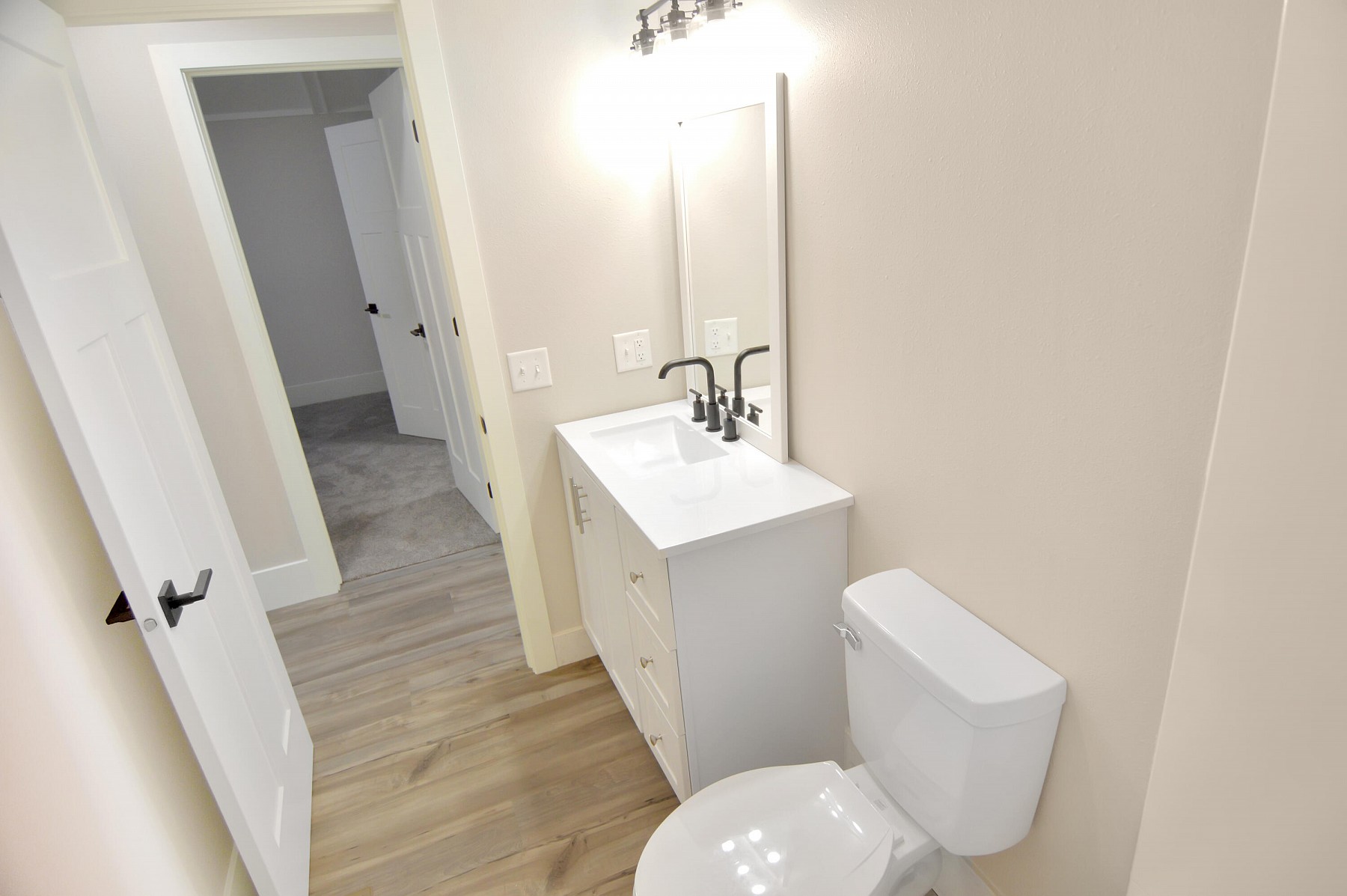 109 Washington Road, Volga, SD 57071