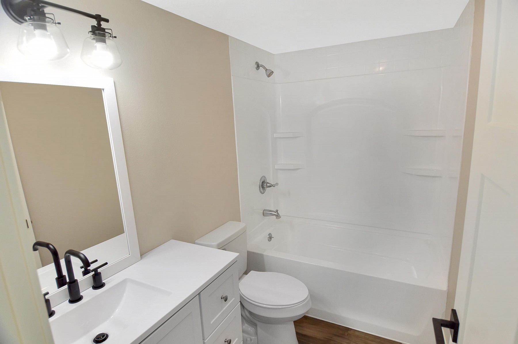 109 Washington Road, Volga, SD 57071