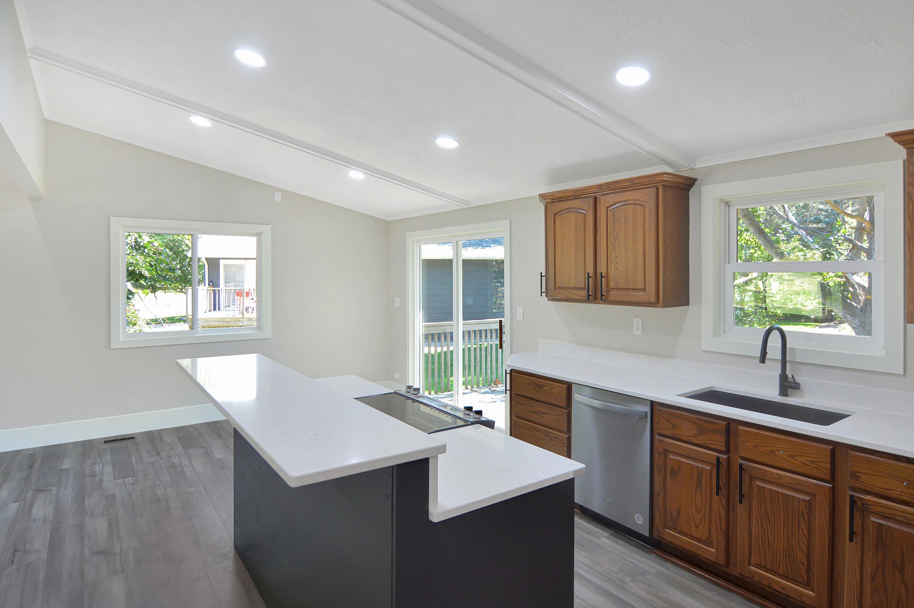 109 Washington Road, Volga, SD 57071