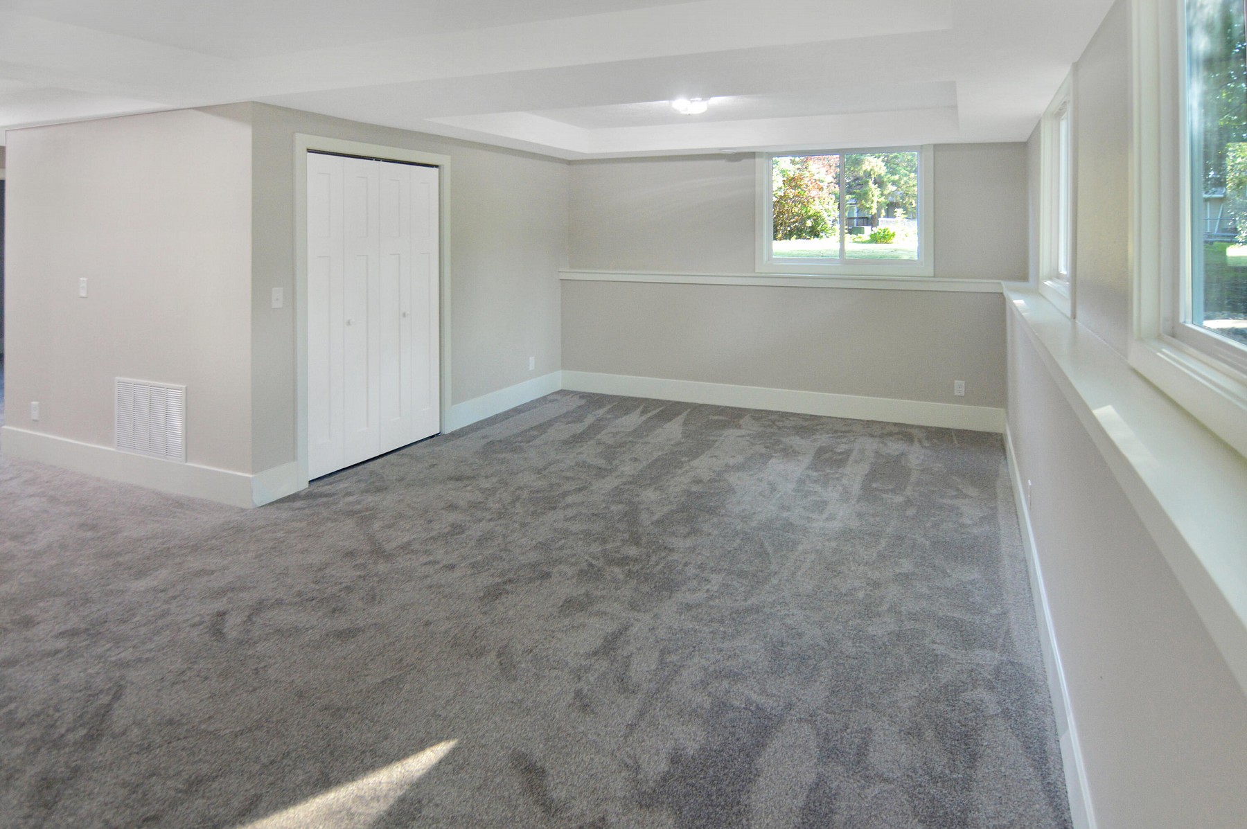 109 Washington Road, Volga, SD 57071