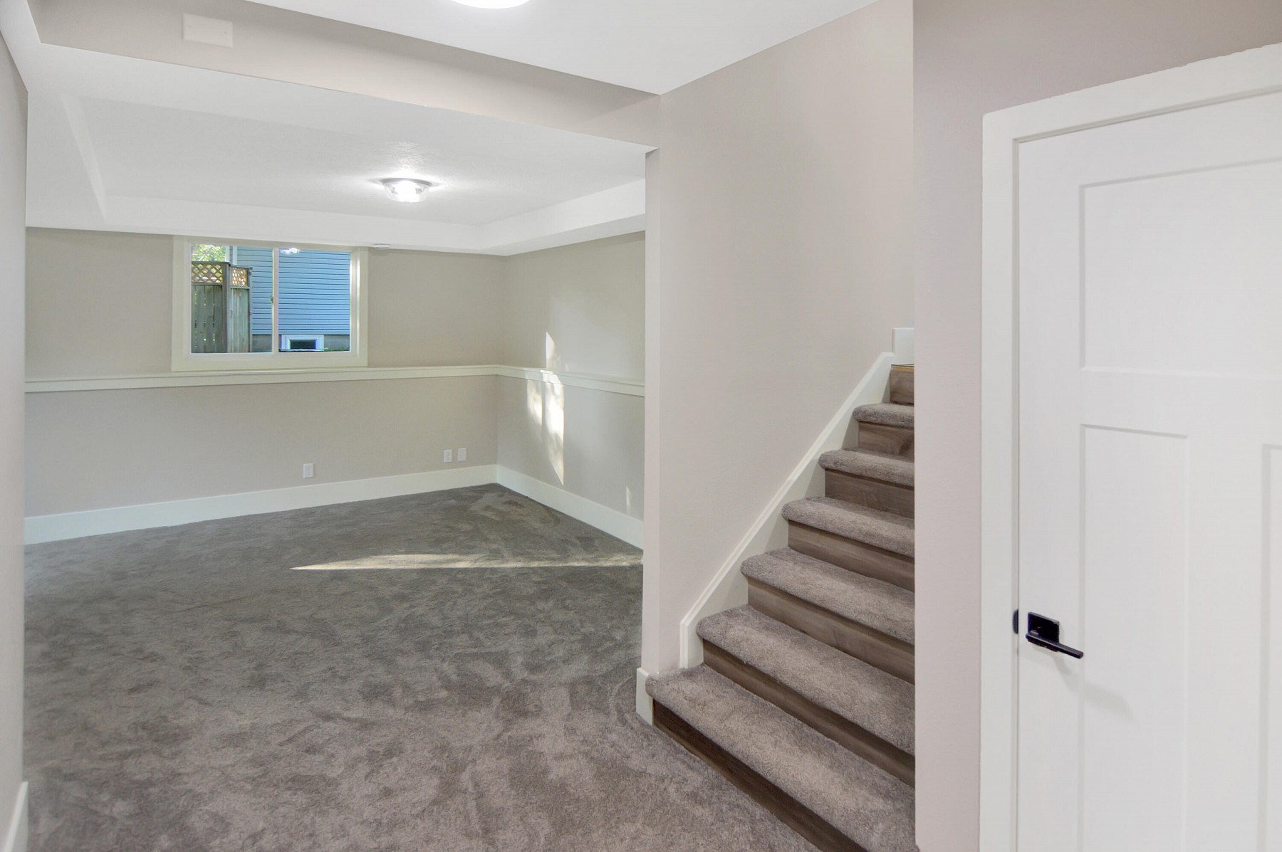 109 Washington Road, Volga, SD 57071