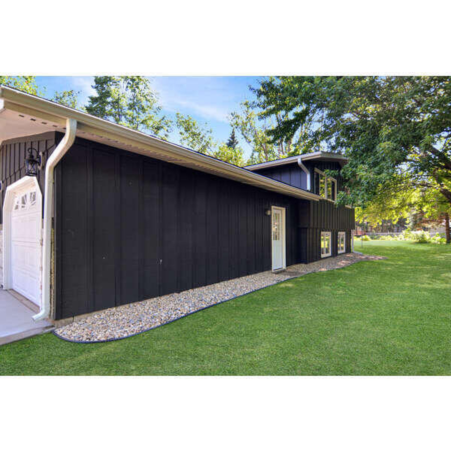 109 Washington Road, Volga, SD 57071