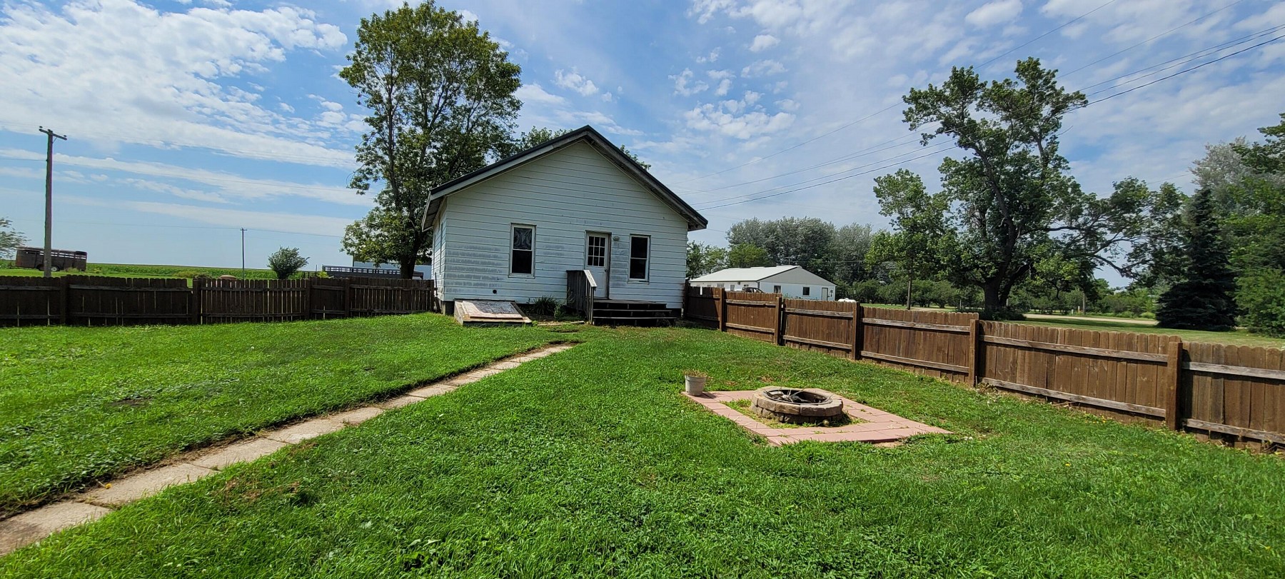 106 1st Street, Rutland, SD 57057