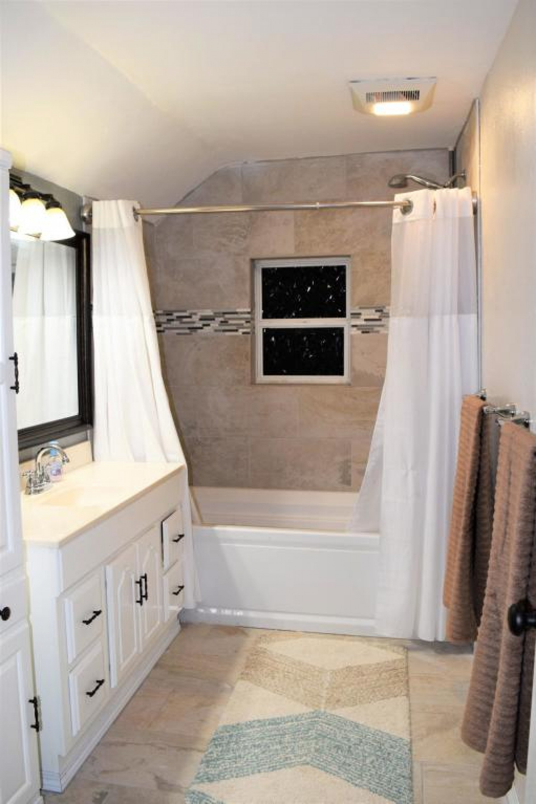 1114 3rd Street, Brookings, SD 57006