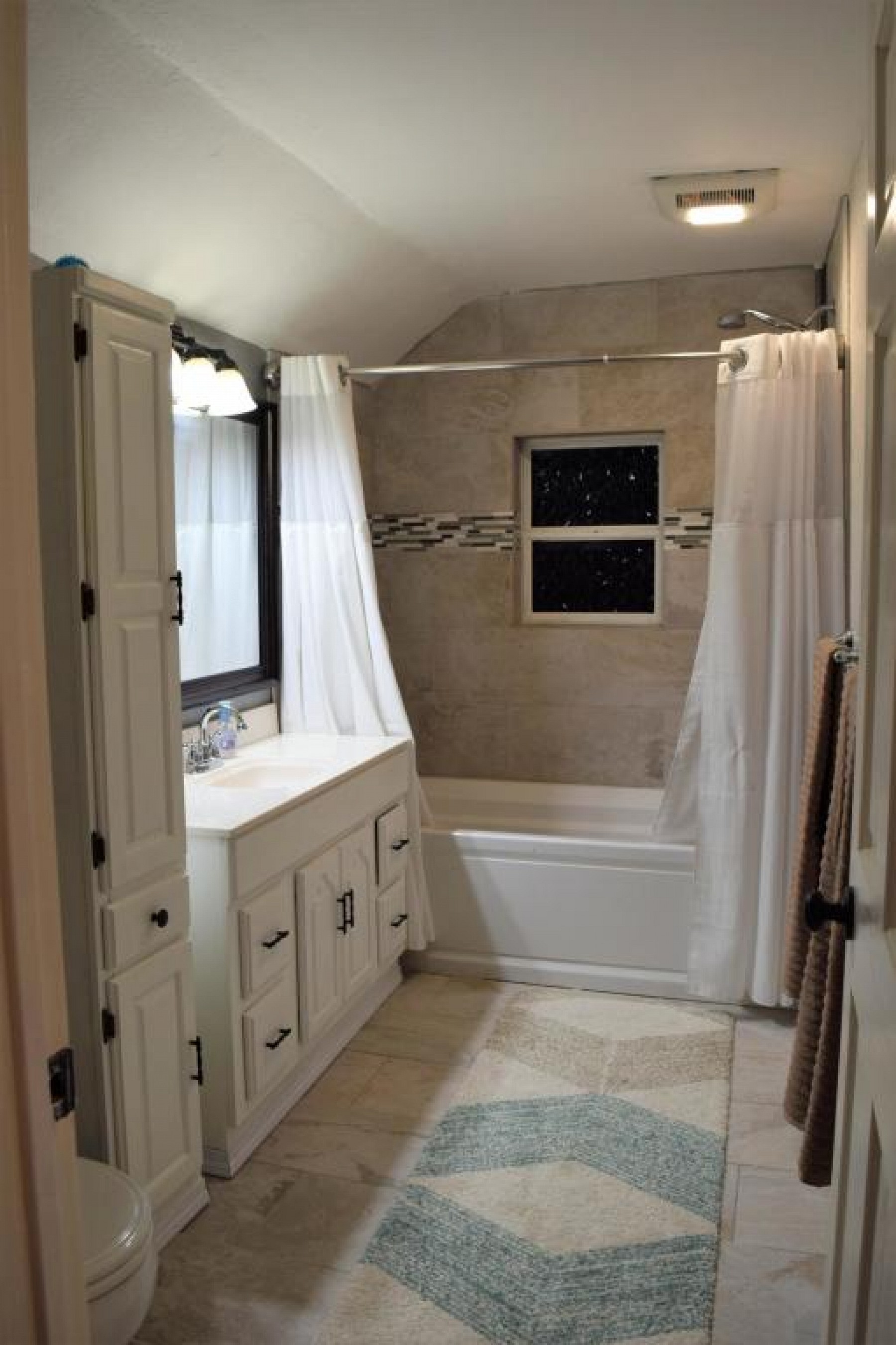 1114 3rd Street, Brookings, SD 57006