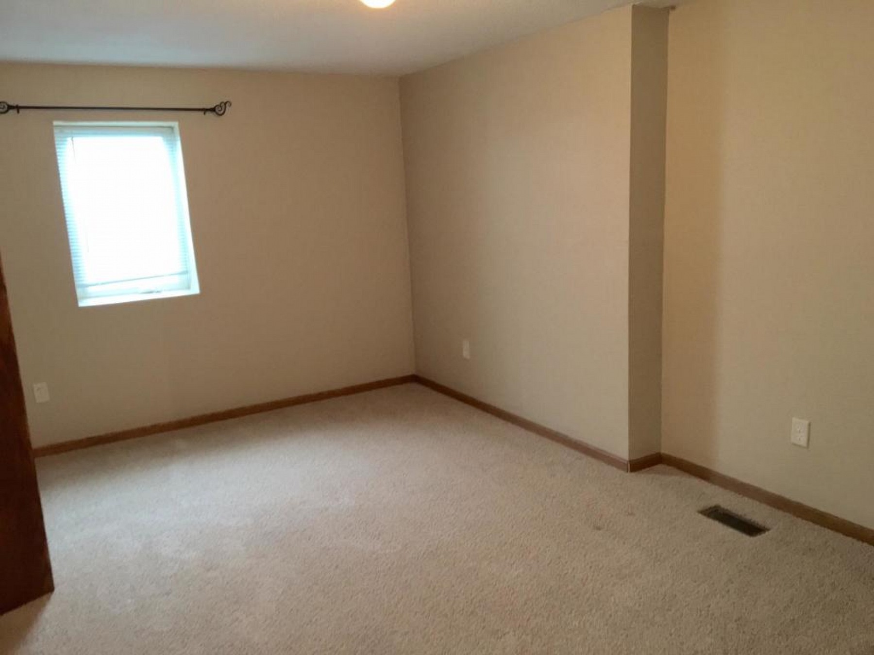 509 5th Street, Elkton, SD 57026