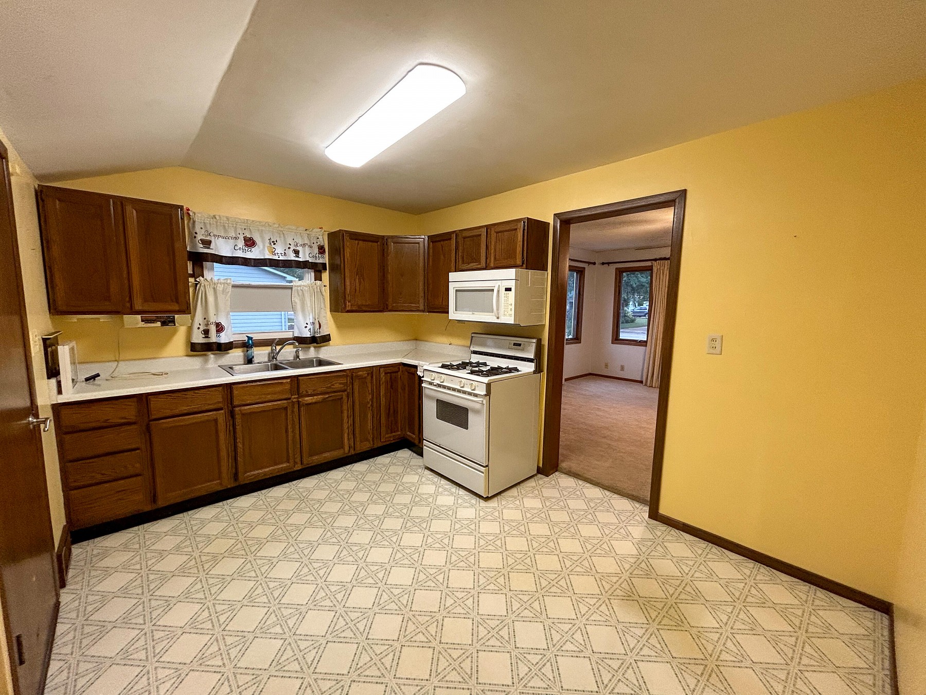 118 4th Street, Volga, SD 57071