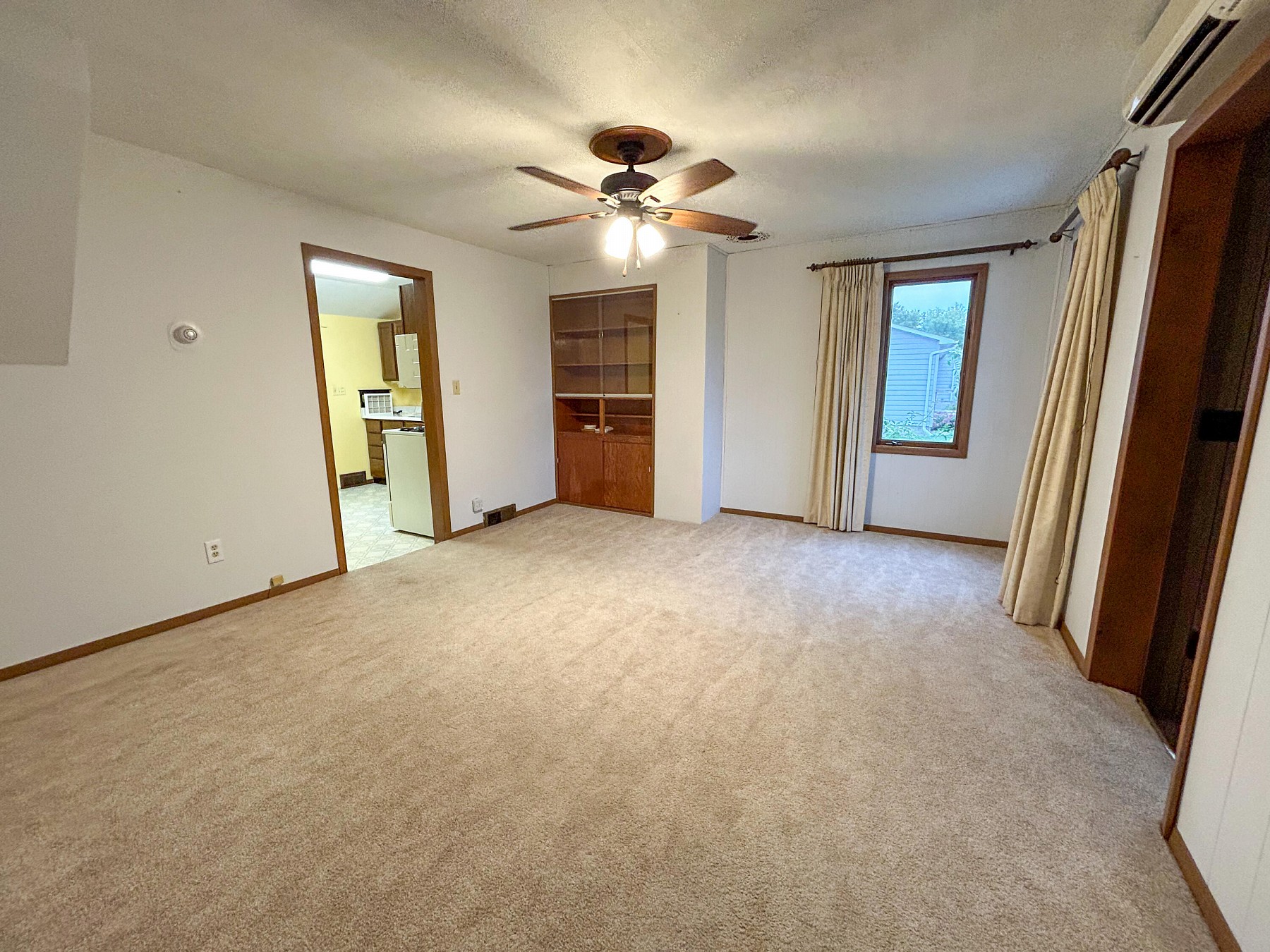 118 4th Street, Volga, SD 57071