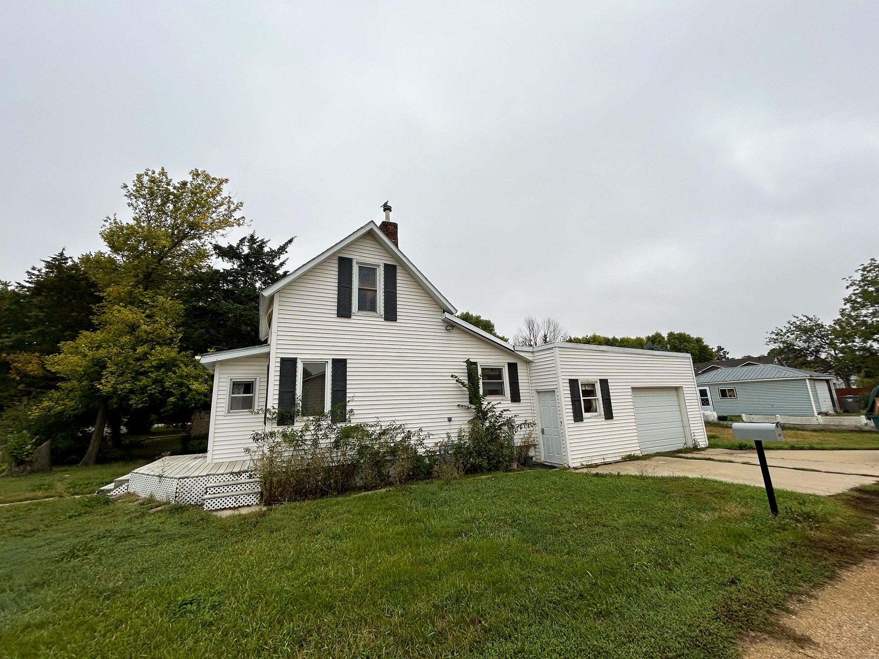 118 4th Street, Volga, SD 57071