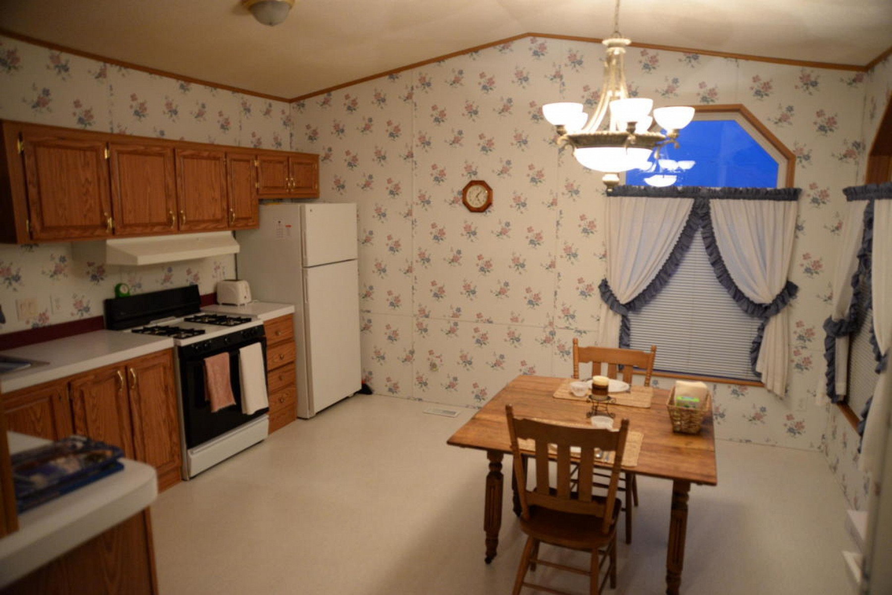 206 Broadway Street S, Aurora, SD 57002