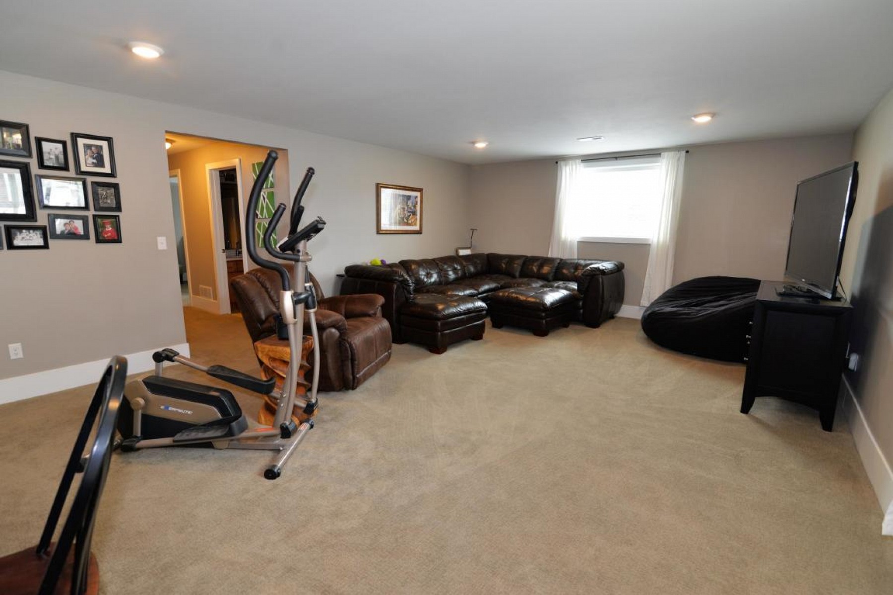 1833 Windermere Way, Brookings, SD 57006