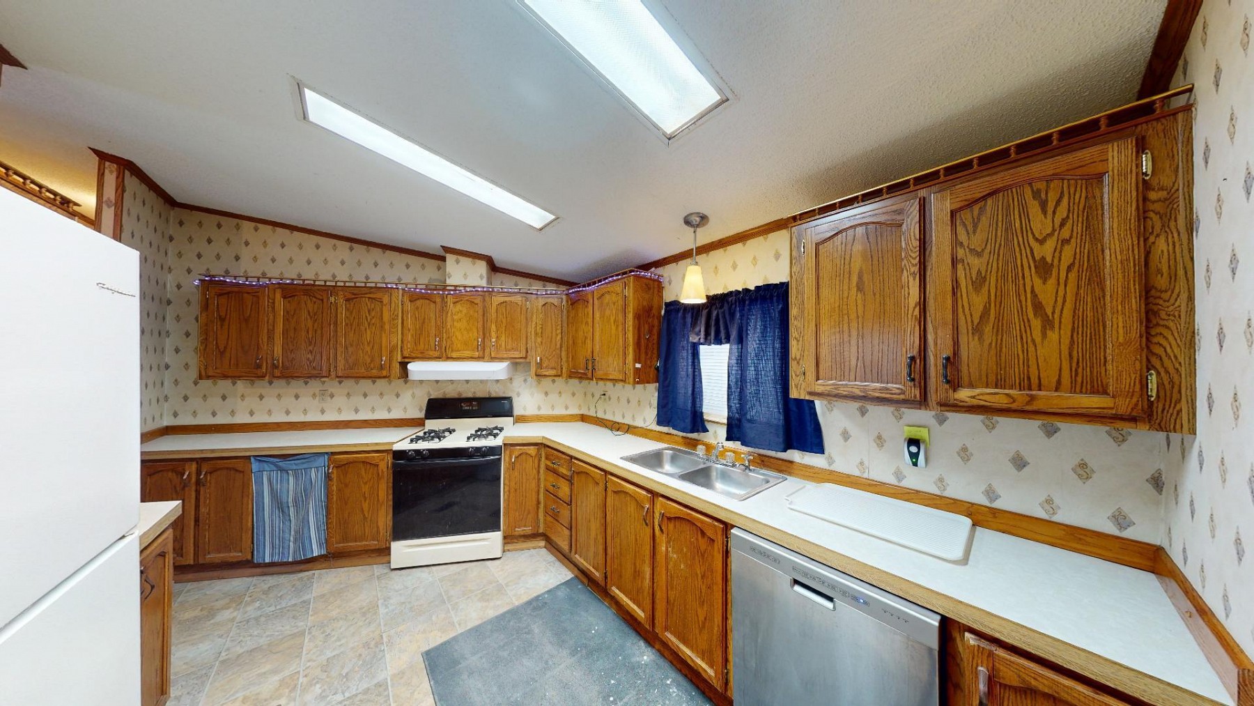 521 12th Street S, Brookings, SD 57006