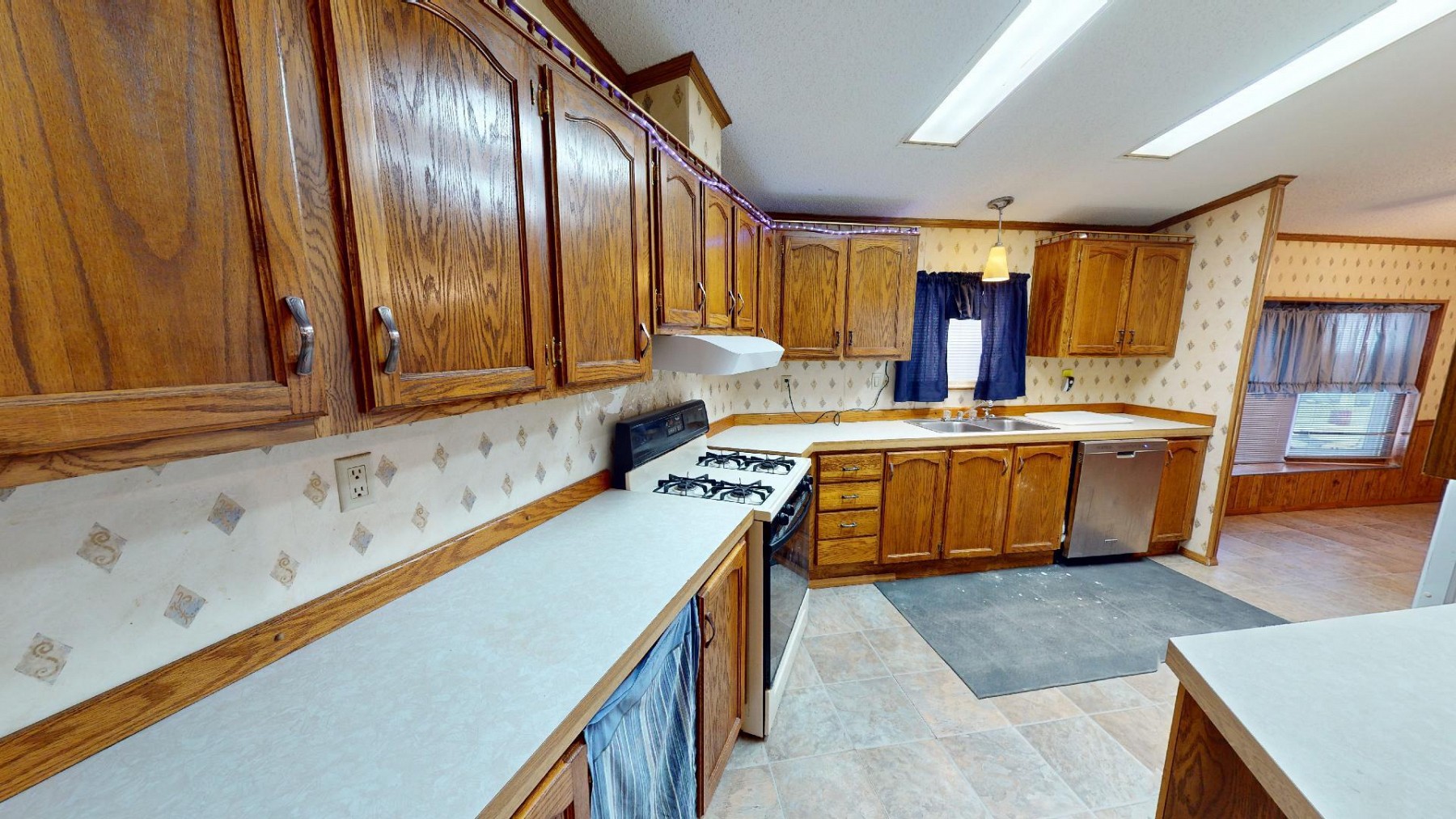 521 12th Street S, Brookings, SD 57006