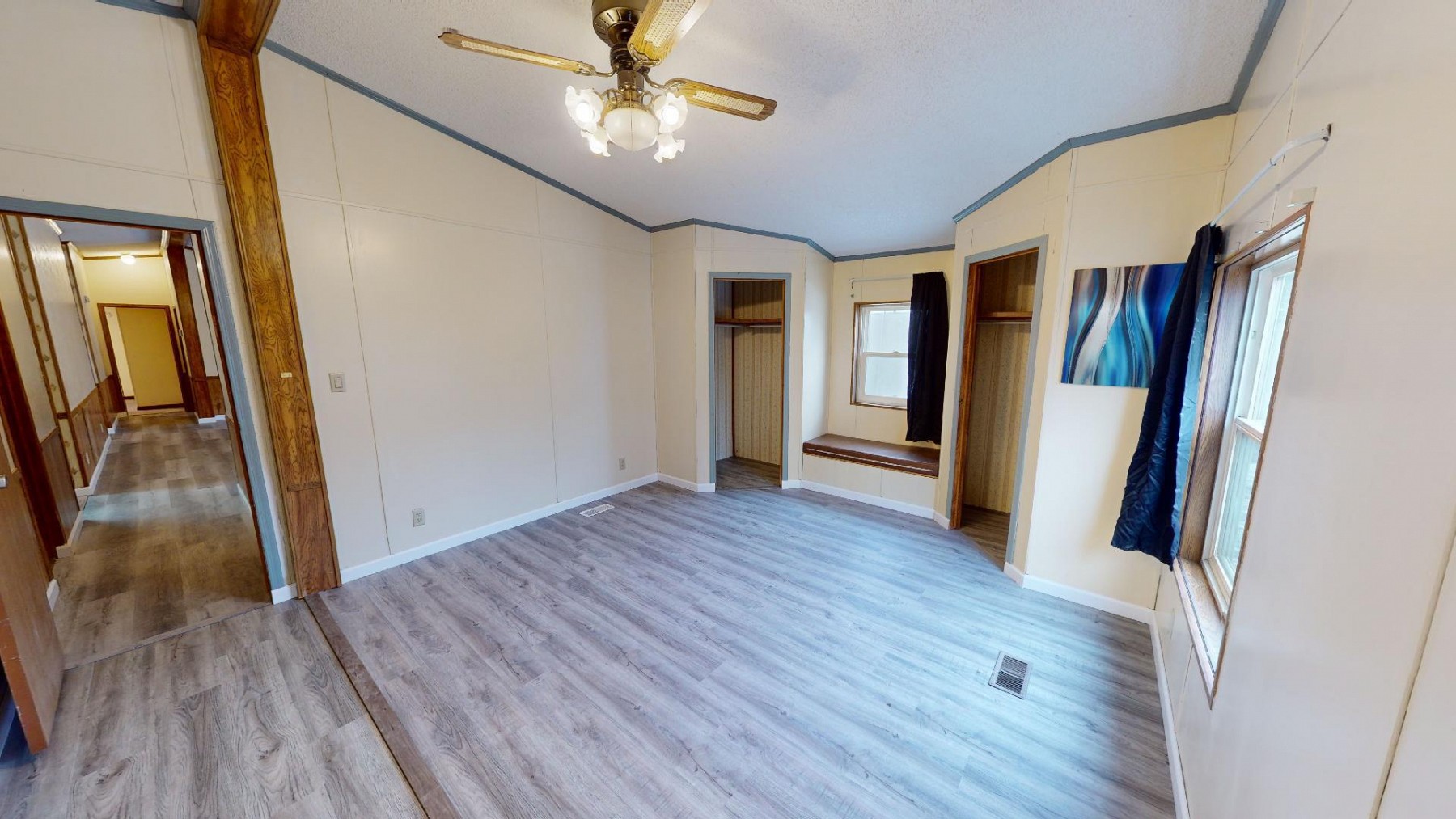 521 12th Street S, Brookings, SD 57006