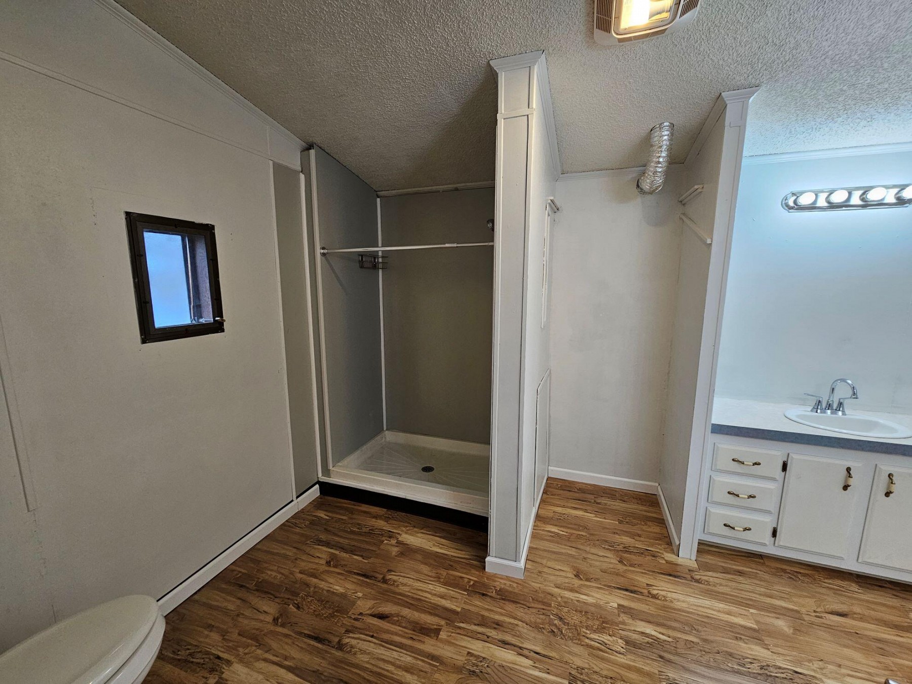 521 12th Street S, Brookings, SD 57006