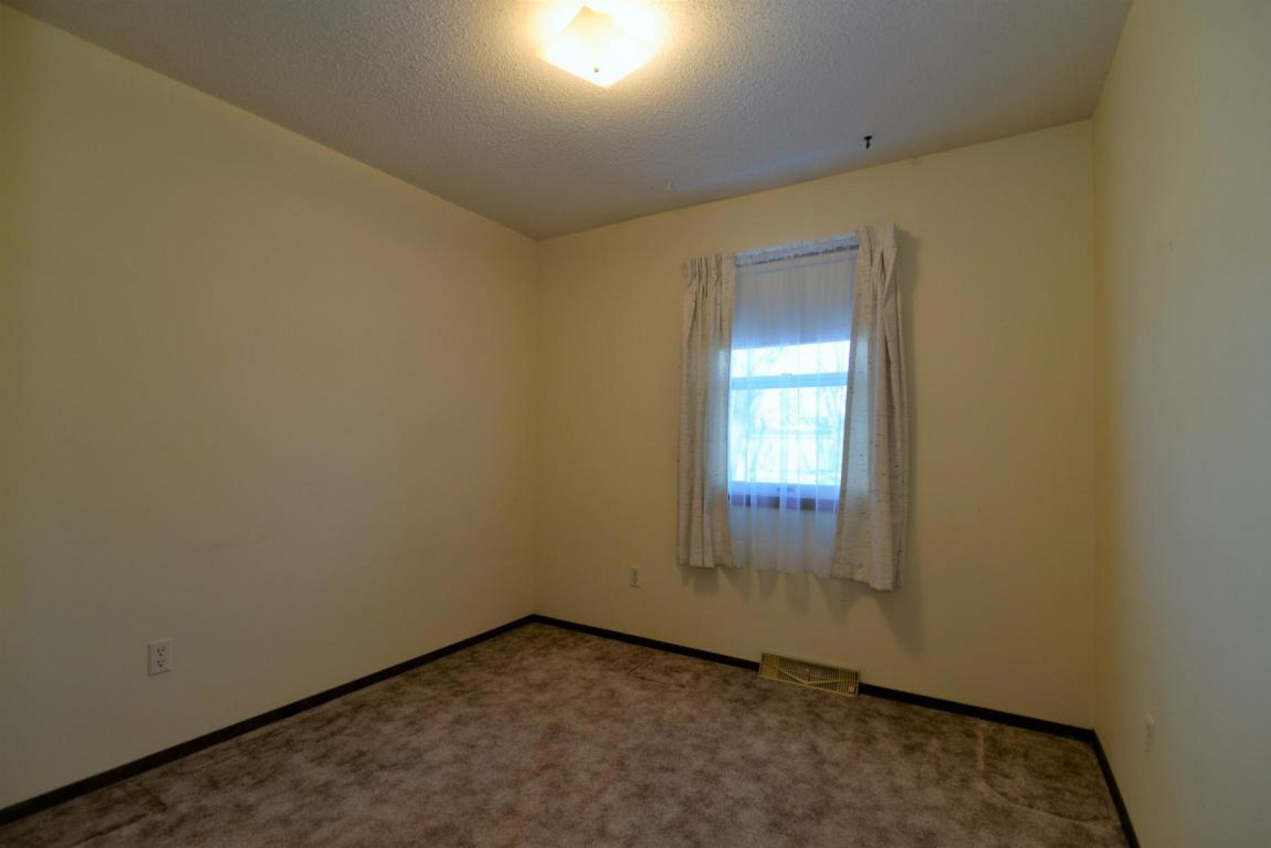 523 Dakota Avenue, Volga, SD 57071