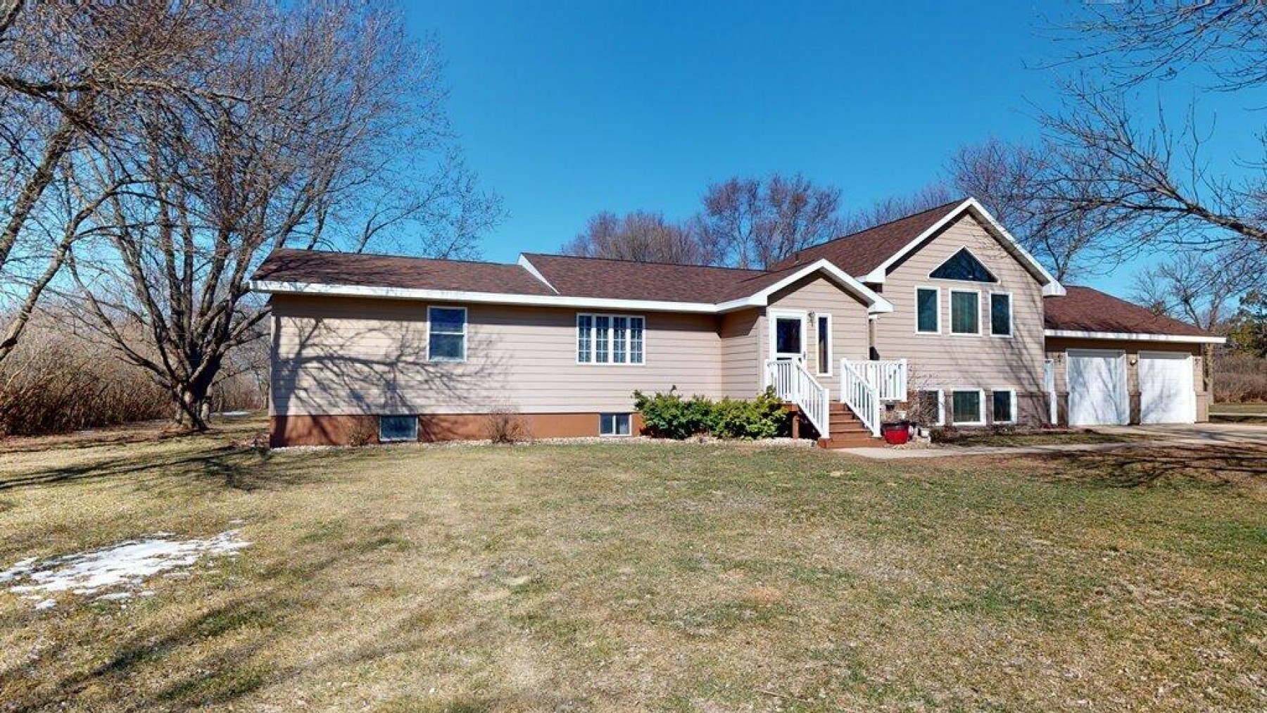 211 58th Avenue, Brookings, SD 57006