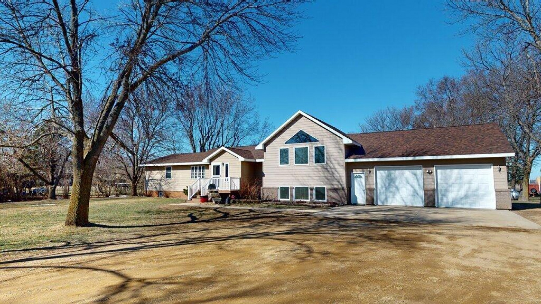 211 58th Avenue, Brookings, SD 57006