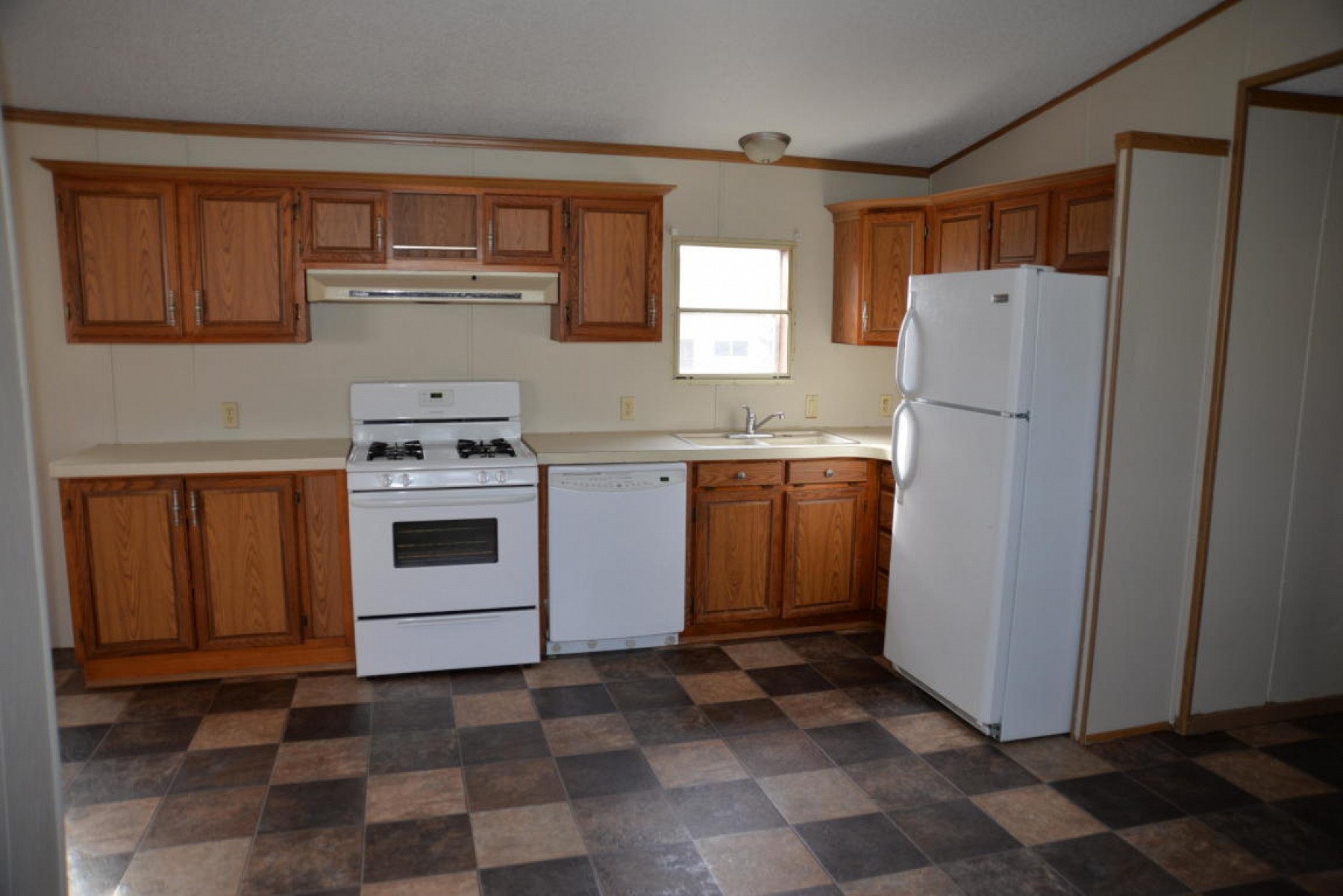 600 5th Avenue, Brookings, SD 57006