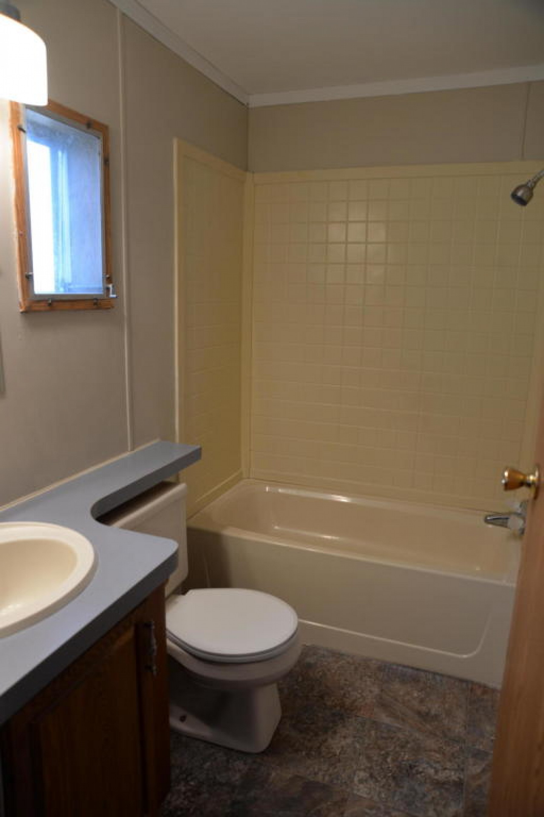 600 5th Avenue, Brookings, SD 57006