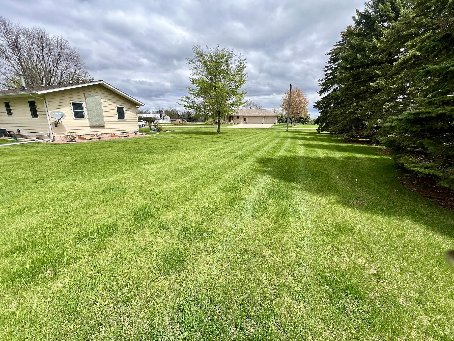 405 Park Avenue S, Lake Preston, SD 57249