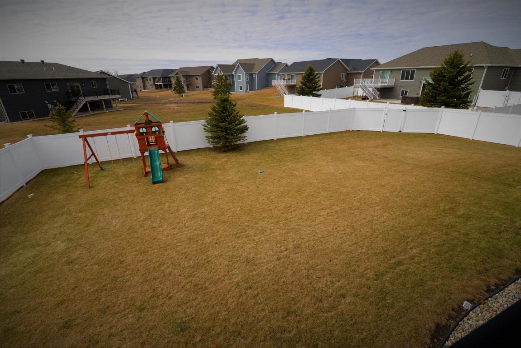 201 Blue Bell Drive, Brookings, SD 57006