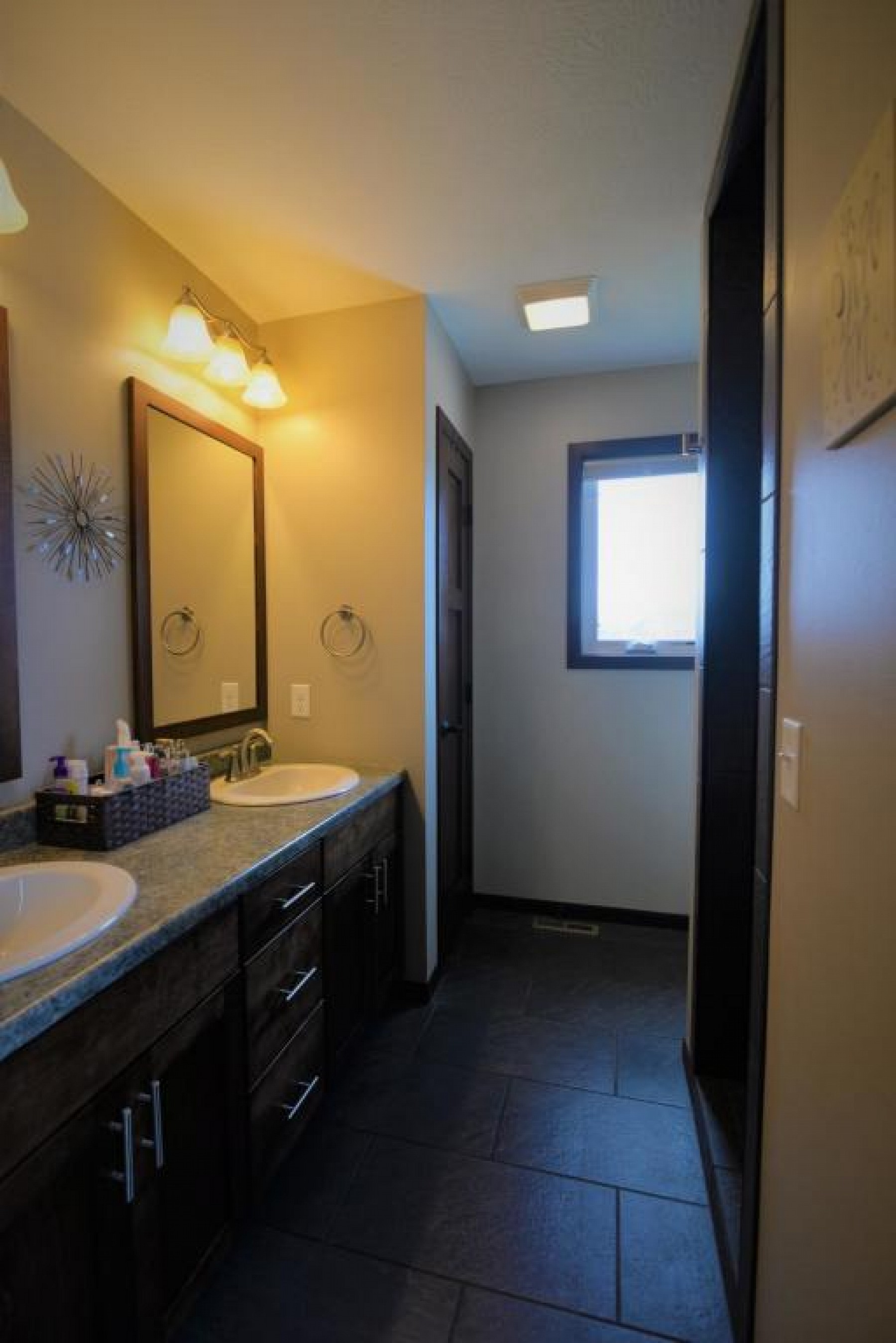 201 Blue Bell Drive, Brookings, SD 57006