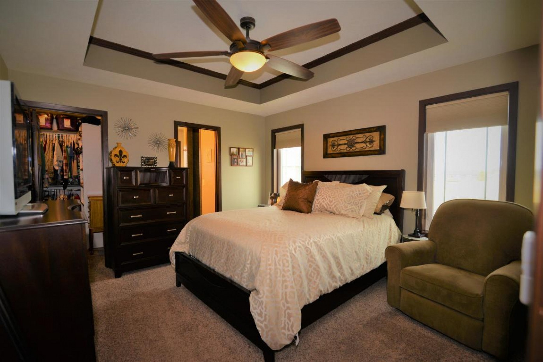 201 Blue Bell Drive, Brookings, SD 57006