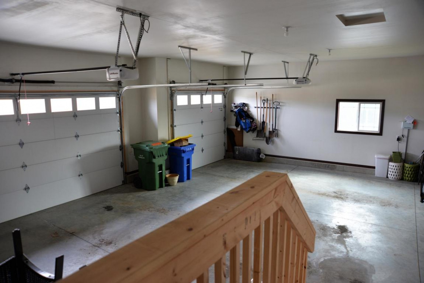 201 Blue Bell Drive, Brookings, SD 57006