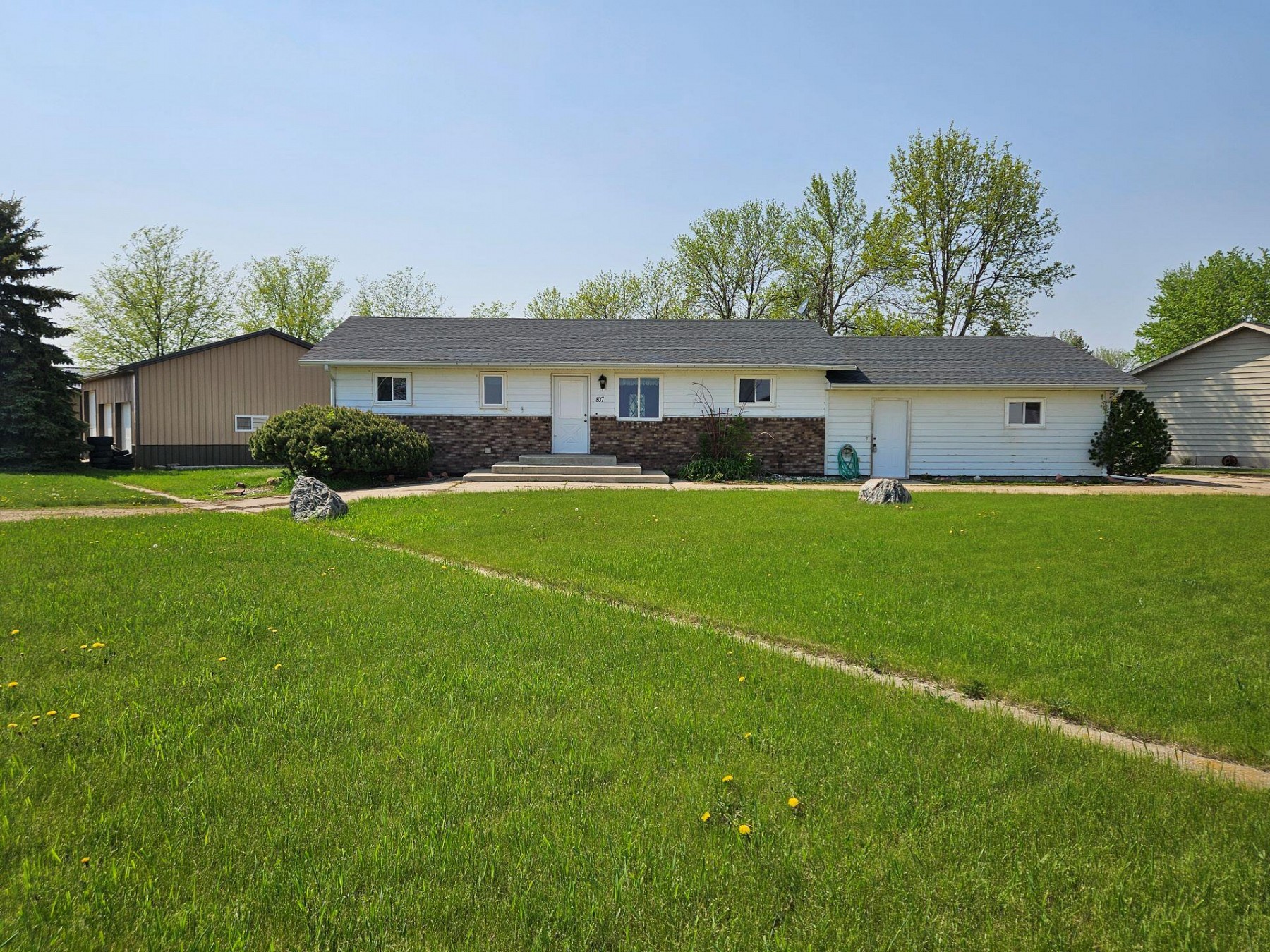 807 Elk Street S, Elkton, SD 57026