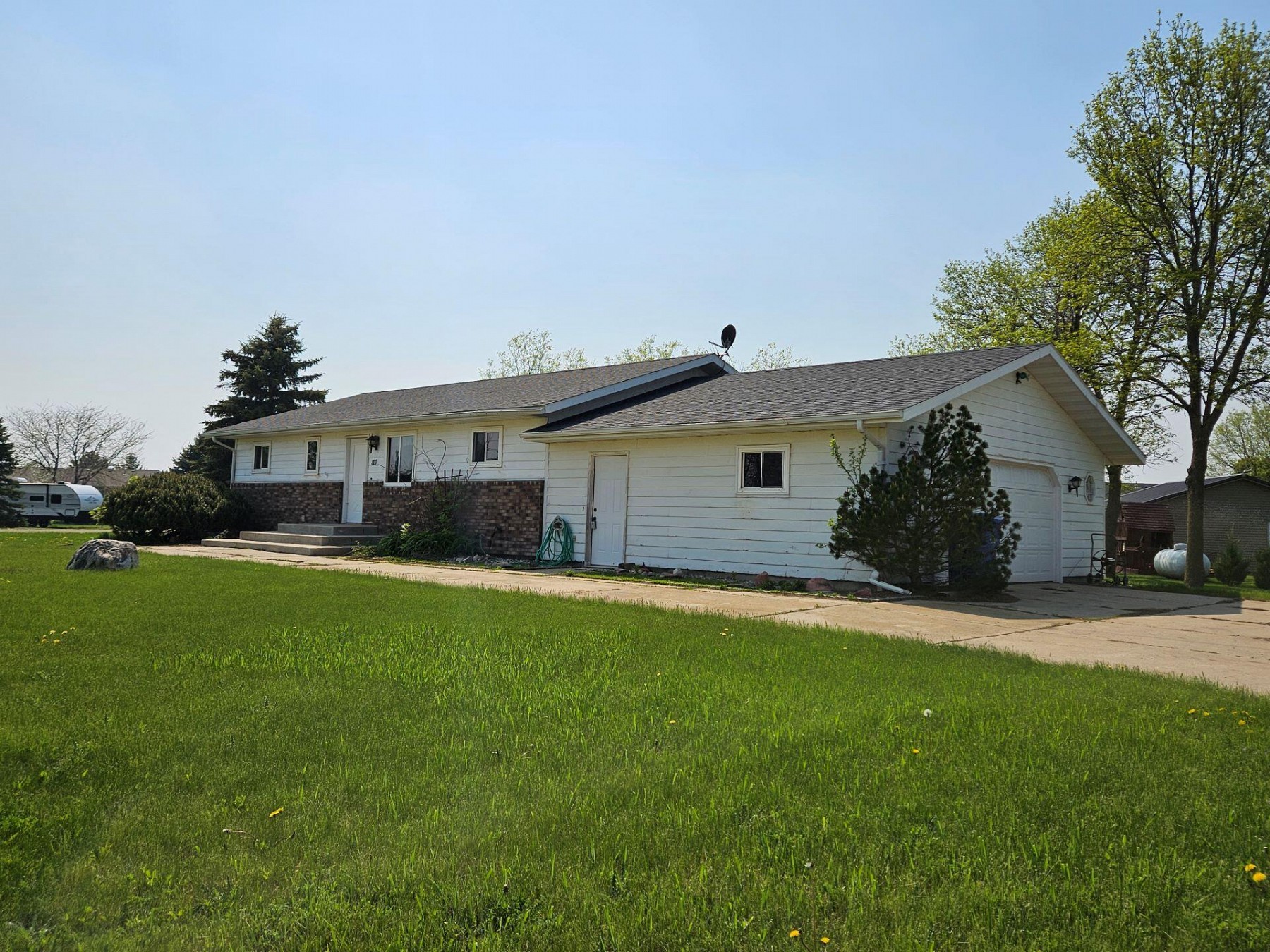 807 Elk Street S, Elkton, SD 57026